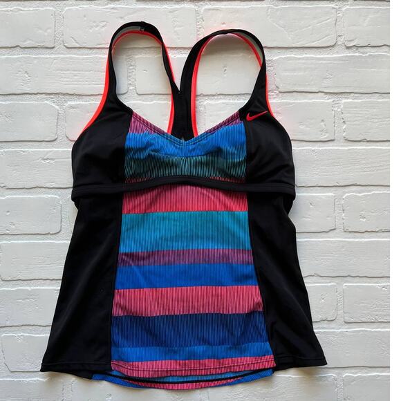Nike Women's Black Sport Top/Swim Top with built in padding- sz S - Picture 1 of 8